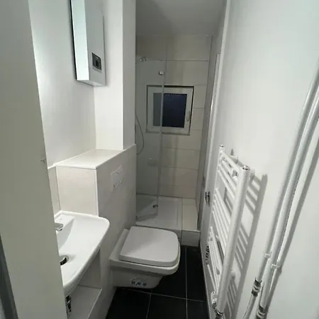 Monteurzimmer * 뒤스부르크